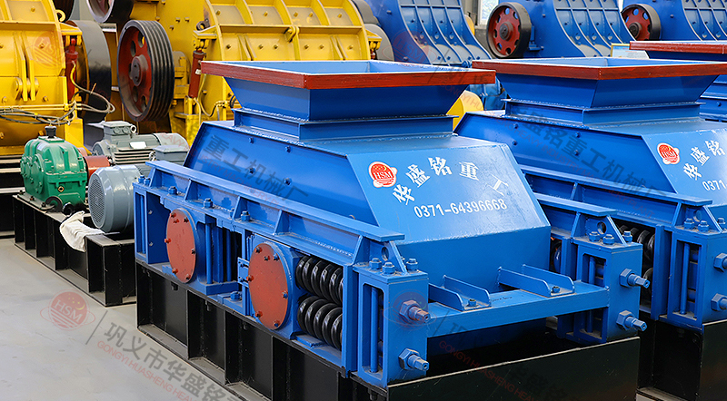 水泥行業(yè)適合用彈簧對(duì)輥破碎機(jī)嗎？