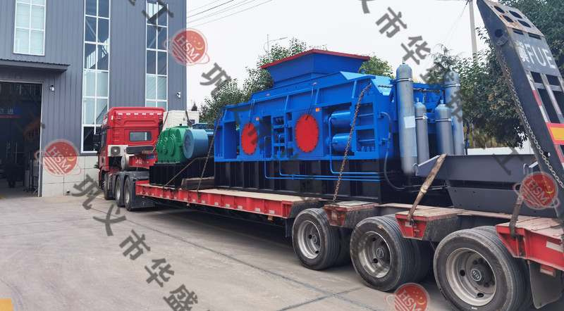 1810型全液壓對輥制砂機(jī)發(fā)往重慶